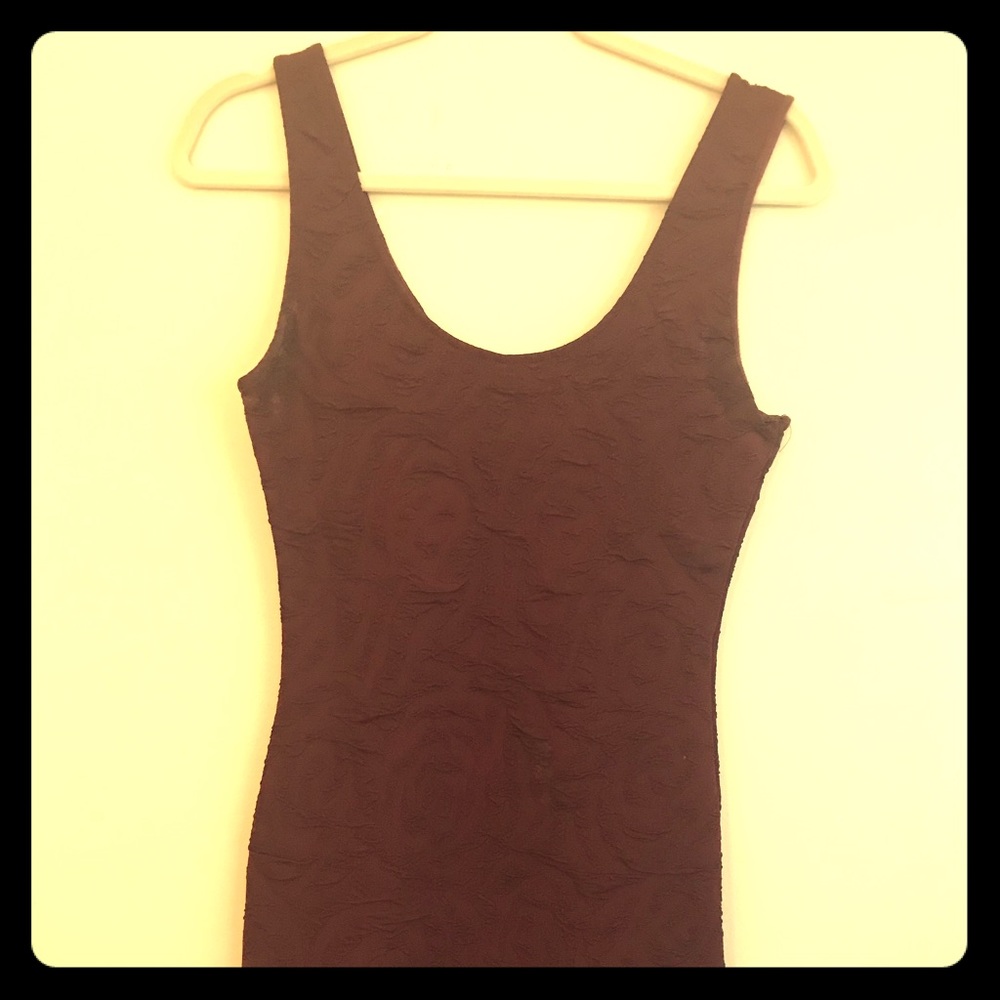 Merlot colored body con midi dress with embroidery